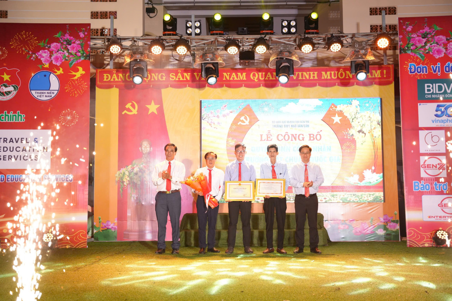 TRƯỜNG THPT NGÔ VĂN CẤN TỔ CHỨC LỄ CÔNG BỐ QUYẾT ĐỊNH TRƯỜNG ĐẠT CHUẨN QUỐC GIA