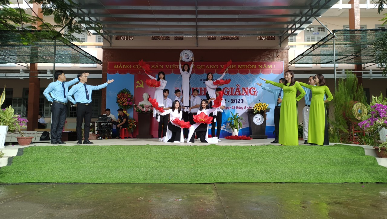 THÔNG BÁO MỜI HỌP CHA MẸ HỌC SINH VÀ HỌC SINH LỚP 10 VỪA TRÚNG TUYỂN